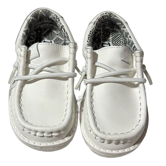 New Hey Dude Wally Leather Mono White Toddler Size 7 US EU 25 BNWOT - Picture 1 of 6